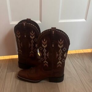 Ariat Brown Western Boots with Geometric Design